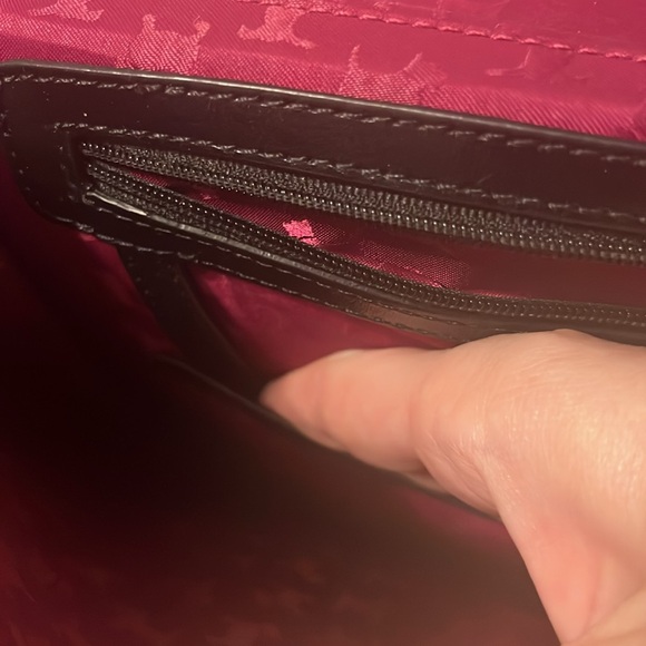 Radley London, black shoulder length strap purse. - Picture 7 of 8